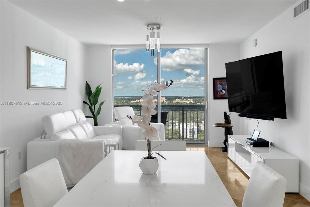 For Sale: $545,000 (2 beds, 2 baths, 1467 Square Feet)