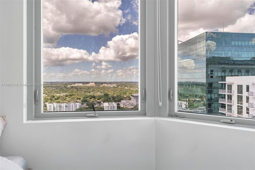 For Sale: $545,000 (2 beds, 2 baths, 1467 Square Feet)