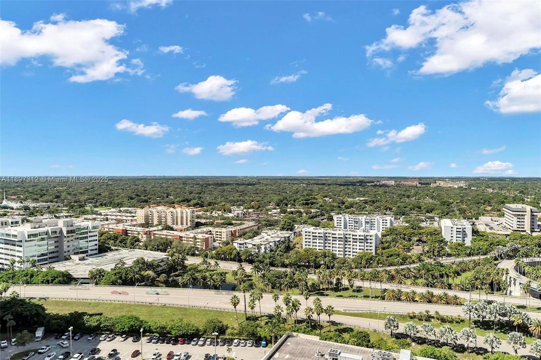 For Sale: $545,000 (2 beds, 2 baths, 1467 Square Feet)