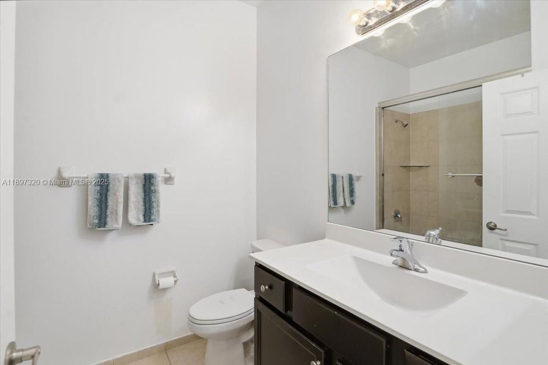 Active With Contract: $579,900 (5 beds, 2 baths, 1921 Square Feet)