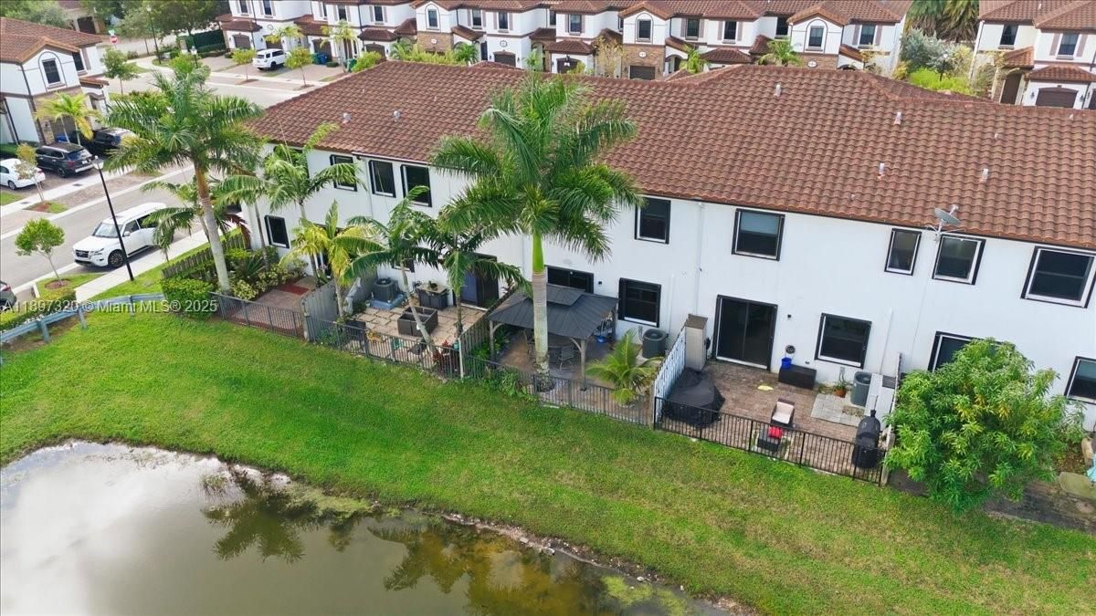 Active With Contract: $579,900 (5 beds, 2 baths, 1921 Square Feet)