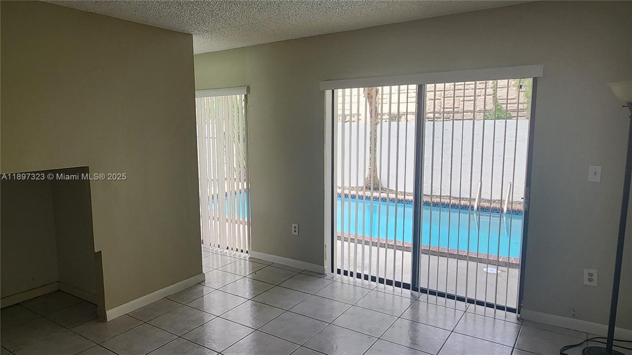 For Rent: $3,900 (4 beds, 3 baths, 2613 Square Feet)