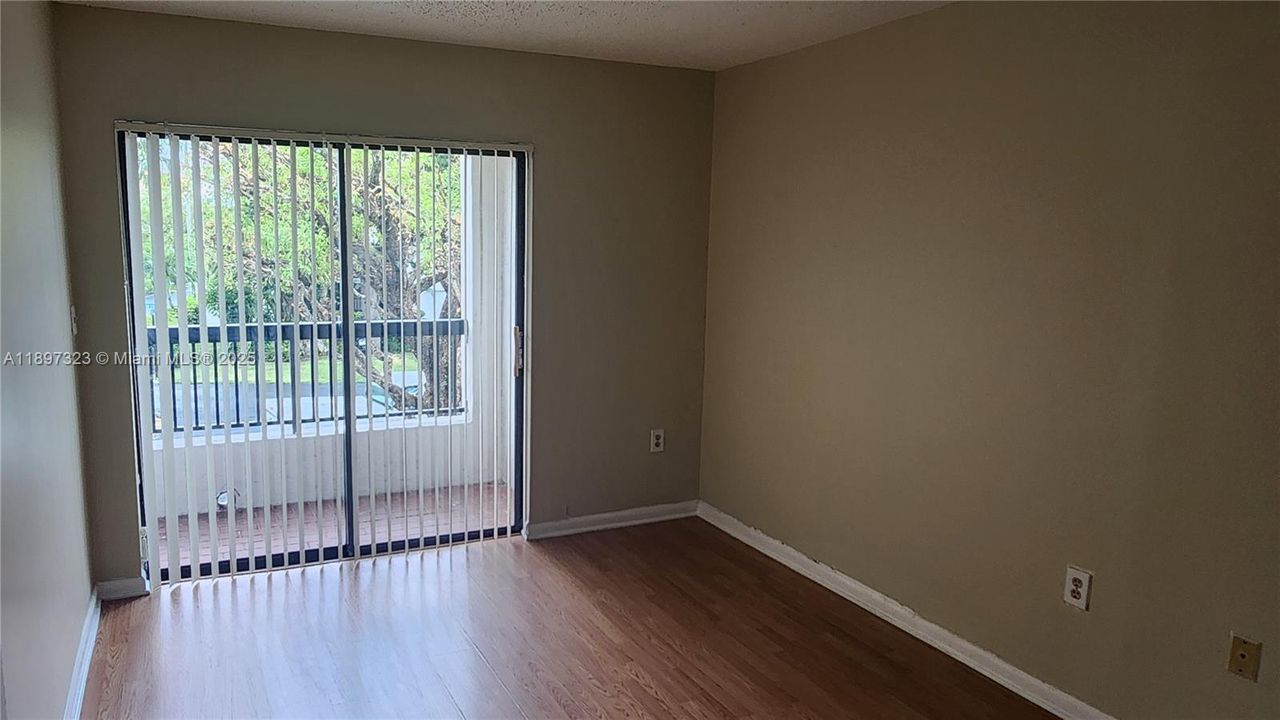 For Rent: $3,900 (4 beds, 3 baths, 2613 Square Feet)