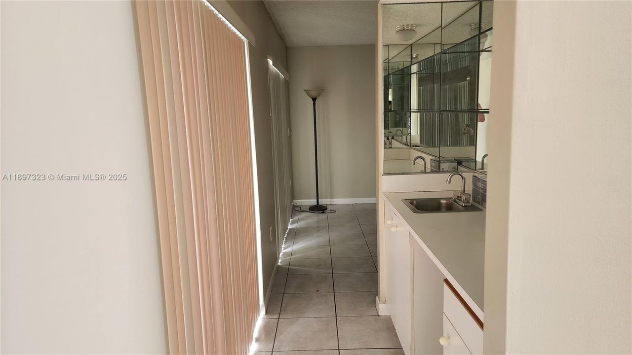 For Rent: $3,900 (4 beds, 3 baths, 2613 Square Feet)