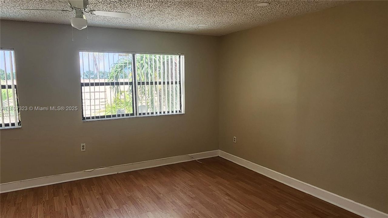 For Rent: $3,900 (4 beds, 3 baths, 2613 Square Feet)