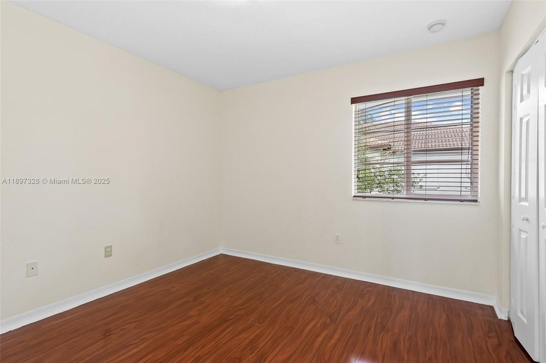 For Rent: $3,000 (3 beds, 2 baths, 1481 Square Feet)