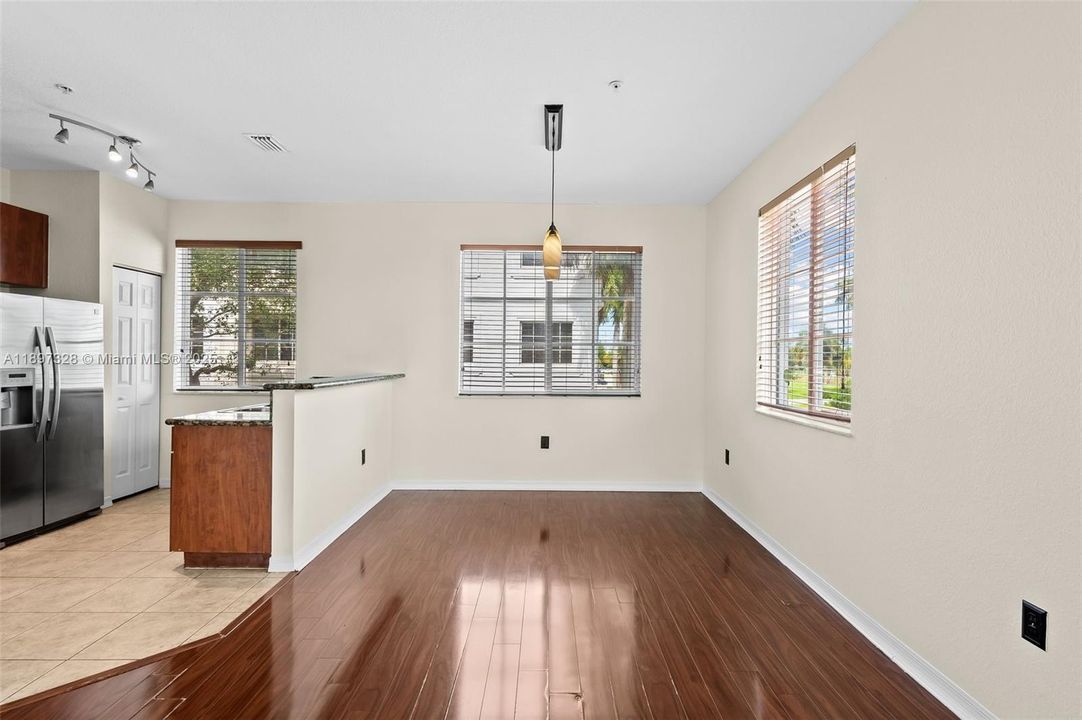 For Rent: $3,000 (3 beds, 2 baths, 1481 Square Feet)