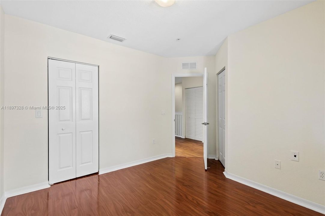 For Rent: $3,000 (3 beds, 2 baths, 1481 Square Feet)