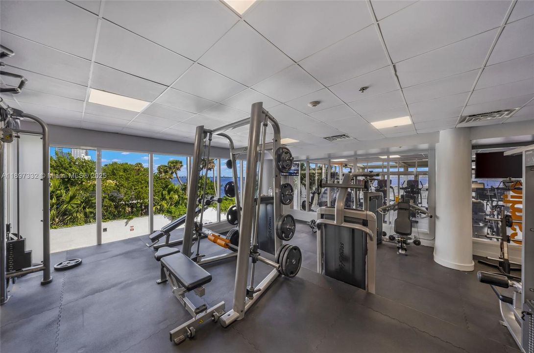 Active With Contract: $464,900 (1 beds, 1 baths, 1066 Square Feet)