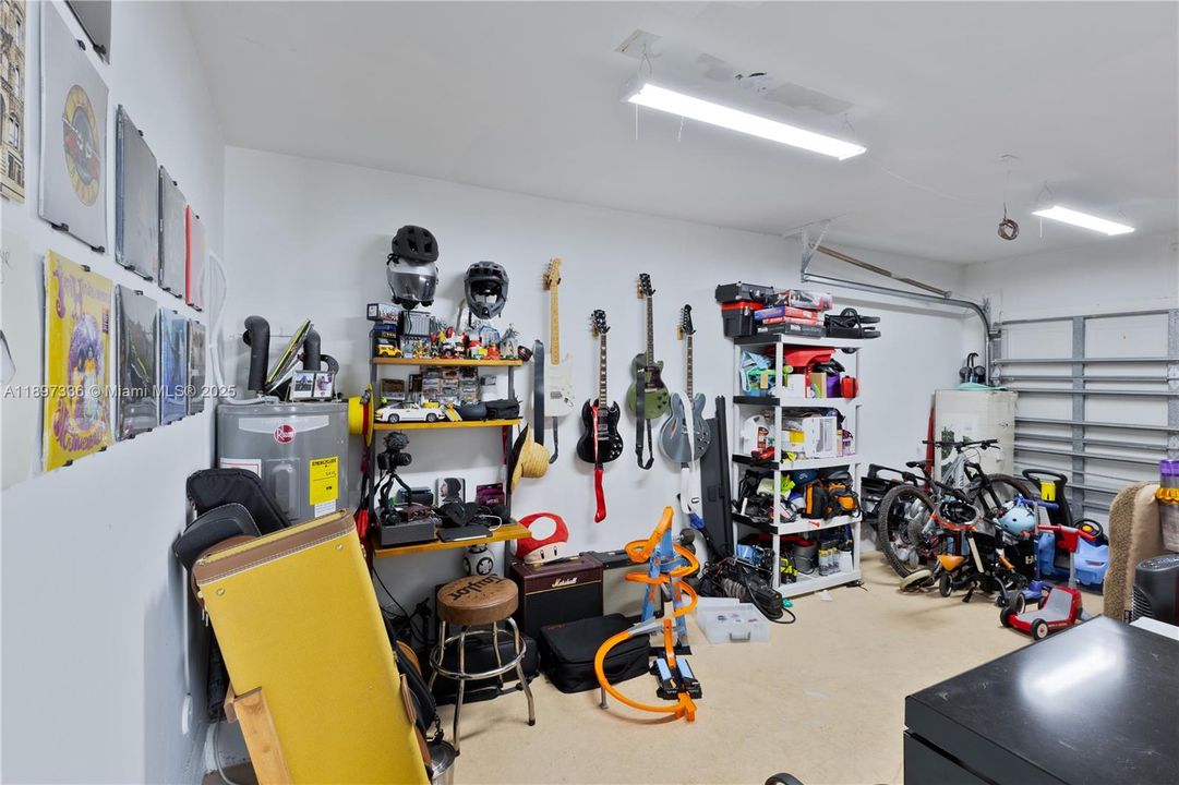 待售: $649,000 (3 贝兹, 3 浴室, 1425 平方英尺)