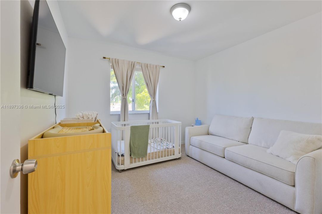 待售: $649,000 (3 贝兹, 3 浴室, 1425 平方英尺)