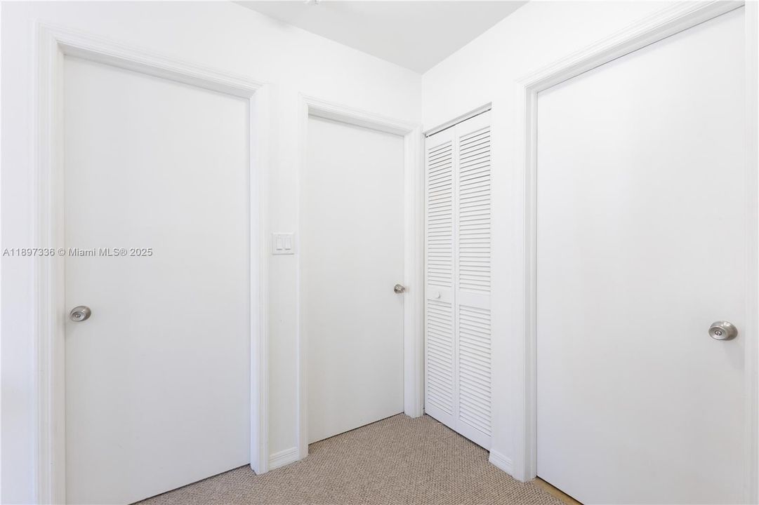 待售: $649,000 (3 贝兹, 3 浴室, 1425 平方英尺)