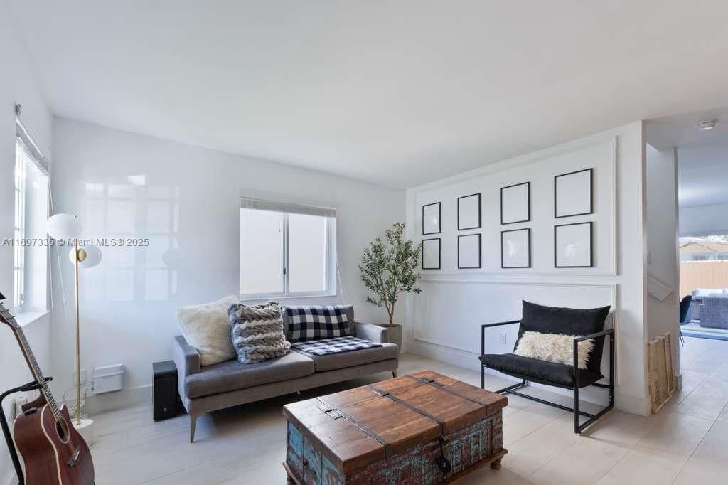 待售: $649,000 (3 贝兹, 3 浴室, 1425 平方英尺)