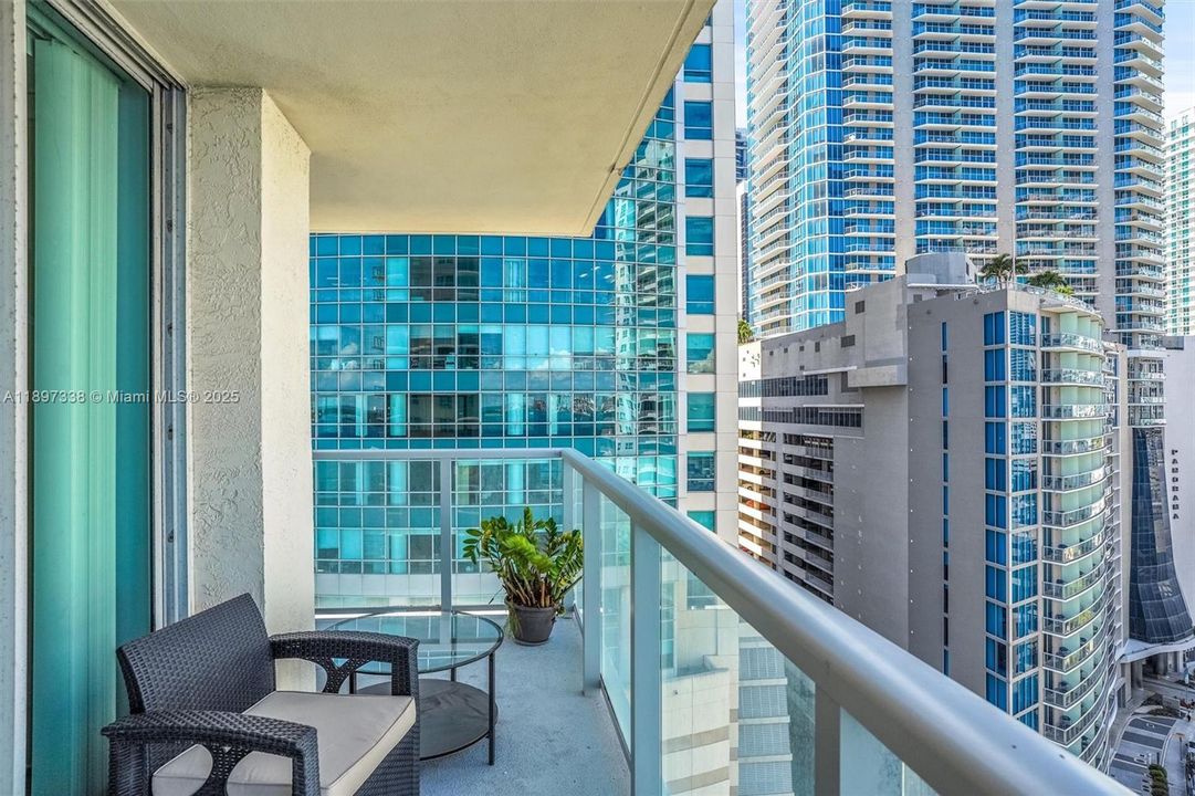 For Rent: $6,000 (3 beds, 2 baths, 1470 Square Feet)