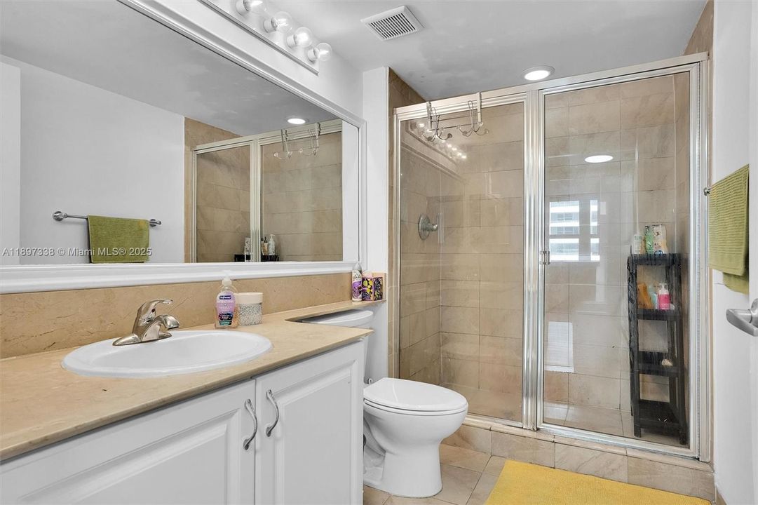 For Rent: $6,000 (3 beds, 2 baths, 1470 Square Feet)