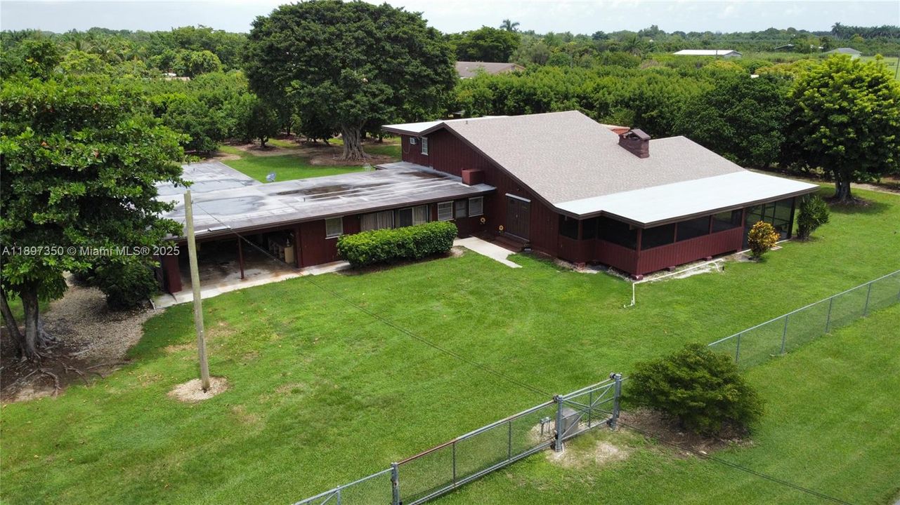 For Rent: $4,950 (3 beds, 3 baths, 3325 Square Feet)