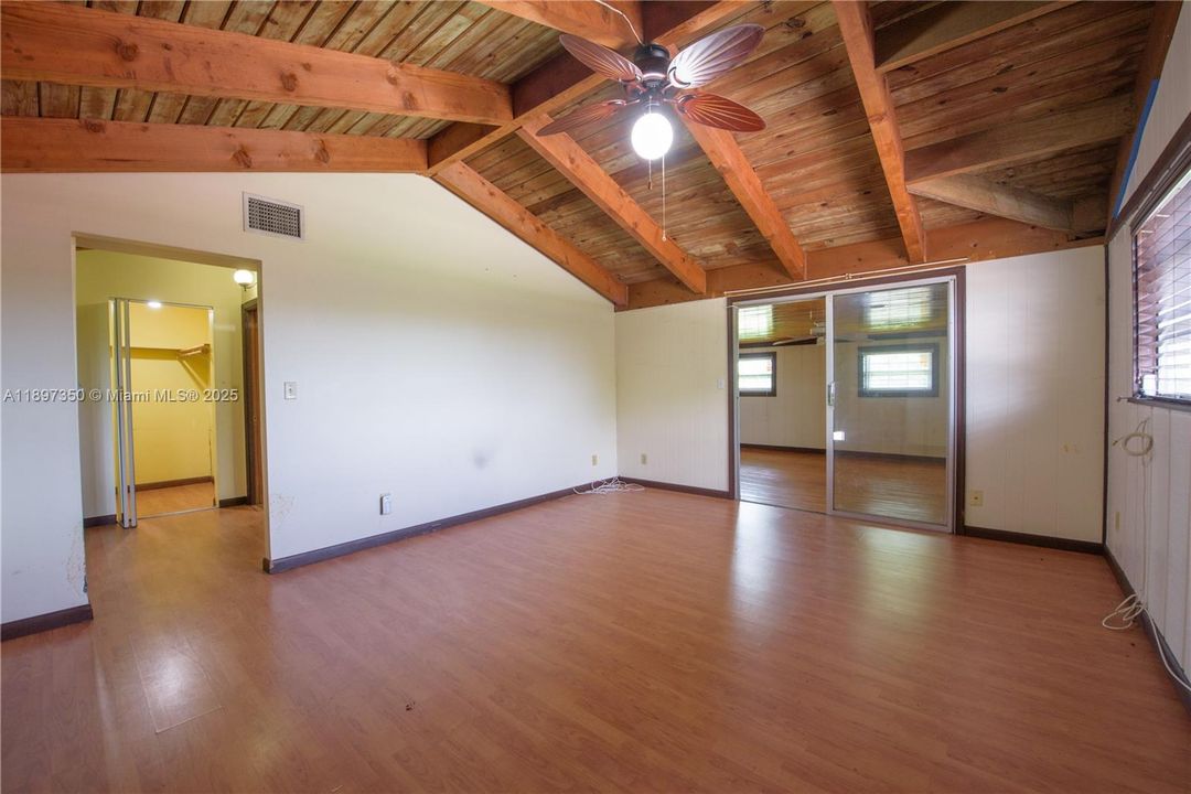 For Rent: $4,950 (3 beds, 3 baths, 3325 Square Feet)