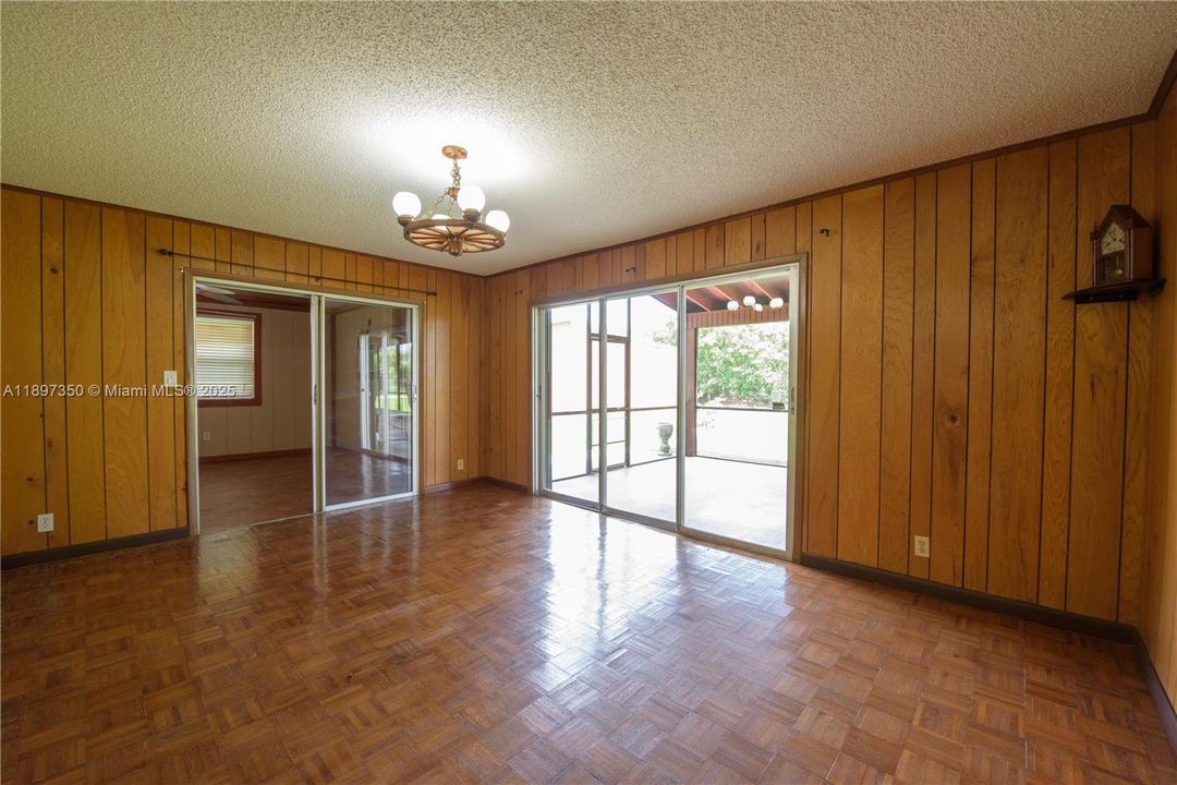 For Rent: $4,950 (3 beds, 3 baths, 3325 Square Feet)