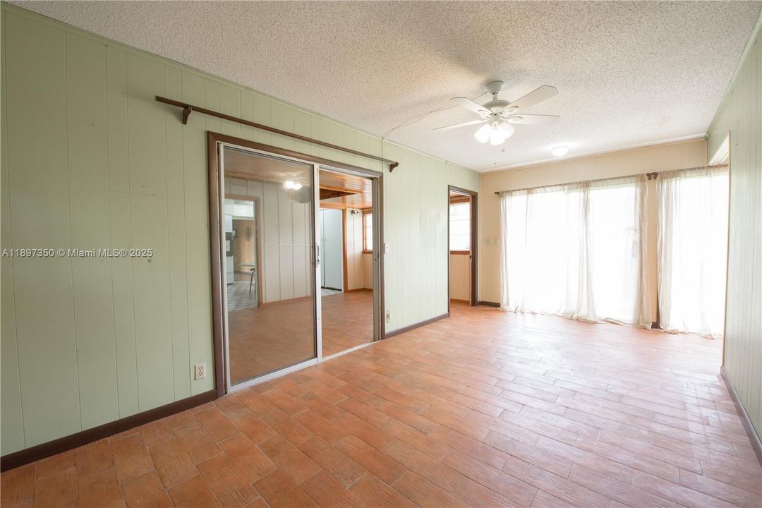 For Rent: $4,950 (3 beds, 3 baths, 3325 Square Feet)