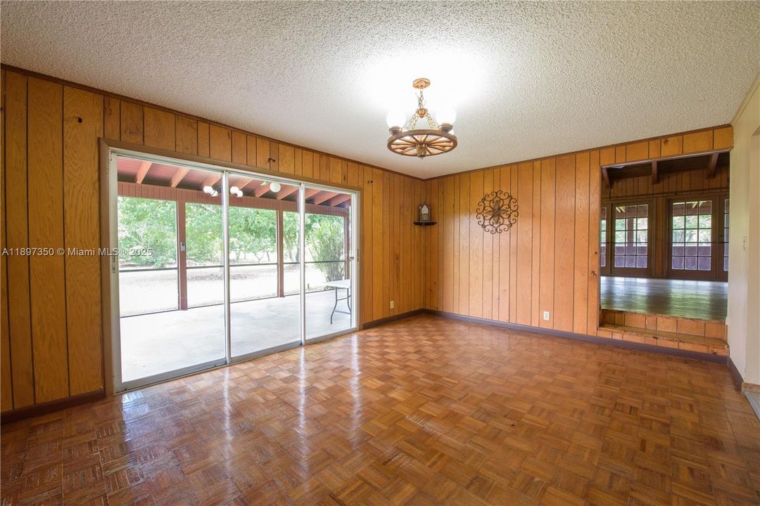 For Rent: $4,950 (3 beds, 3 baths, 3325 Square Feet)