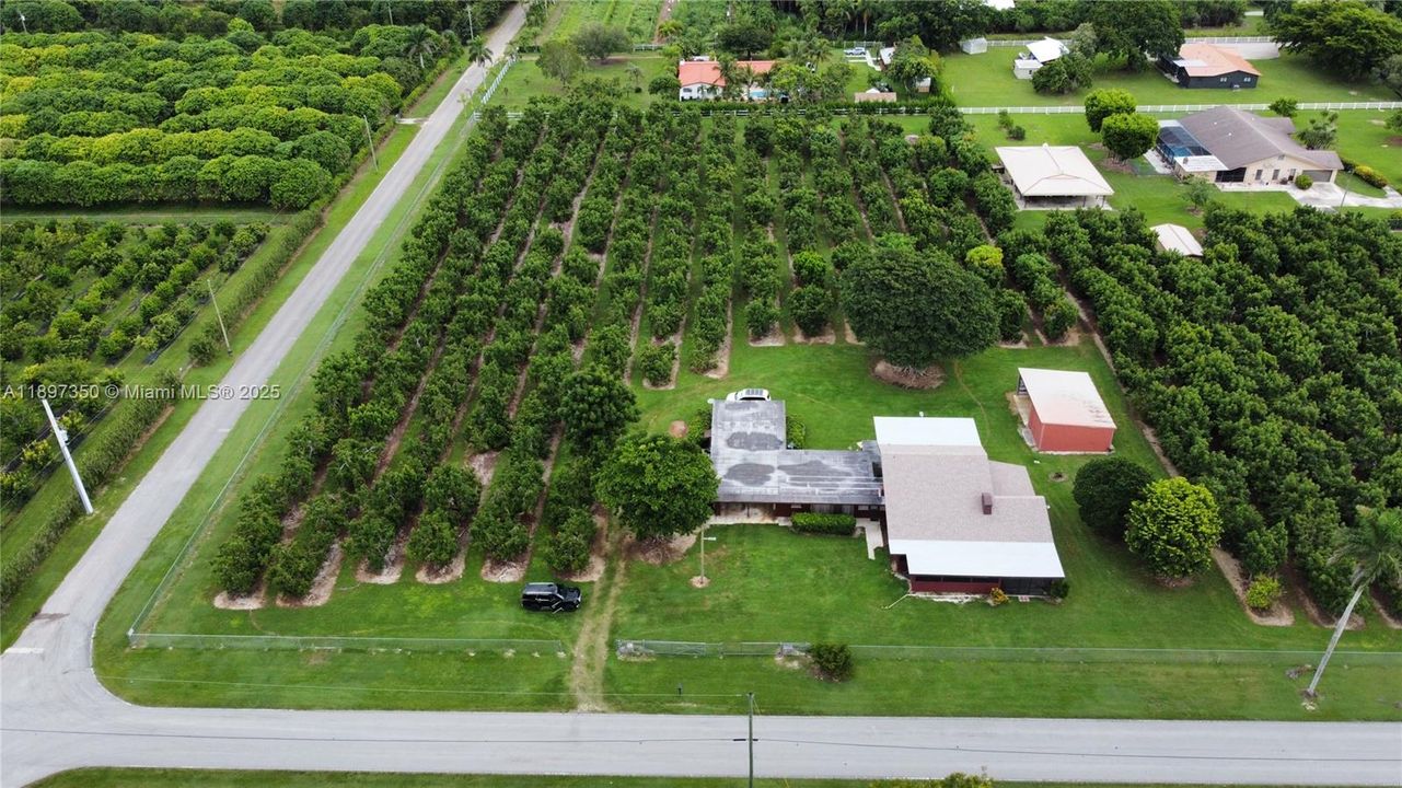 For Rent: $4,950 (3 beds, 3 baths, 3325 Square Feet)