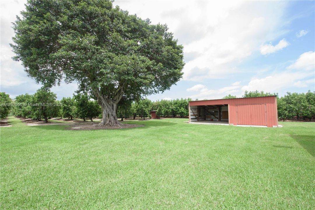 For Rent: $4,950 (3 beds, 3 baths, 3325 Square Feet)