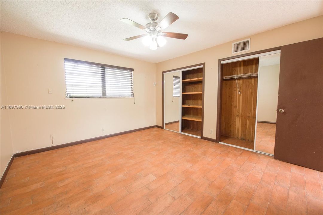 For Rent: $4,950 (3 beds, 3 baths, 3325 Square Feet)