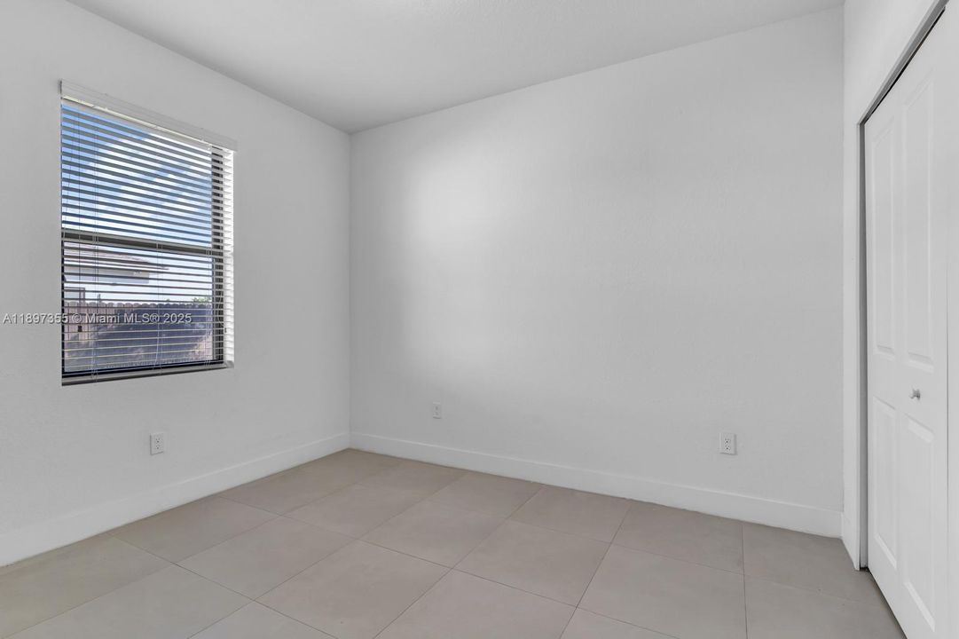 Active With Contract: $750,000 (4 beds, 3 baths, 2088 Square Feet)