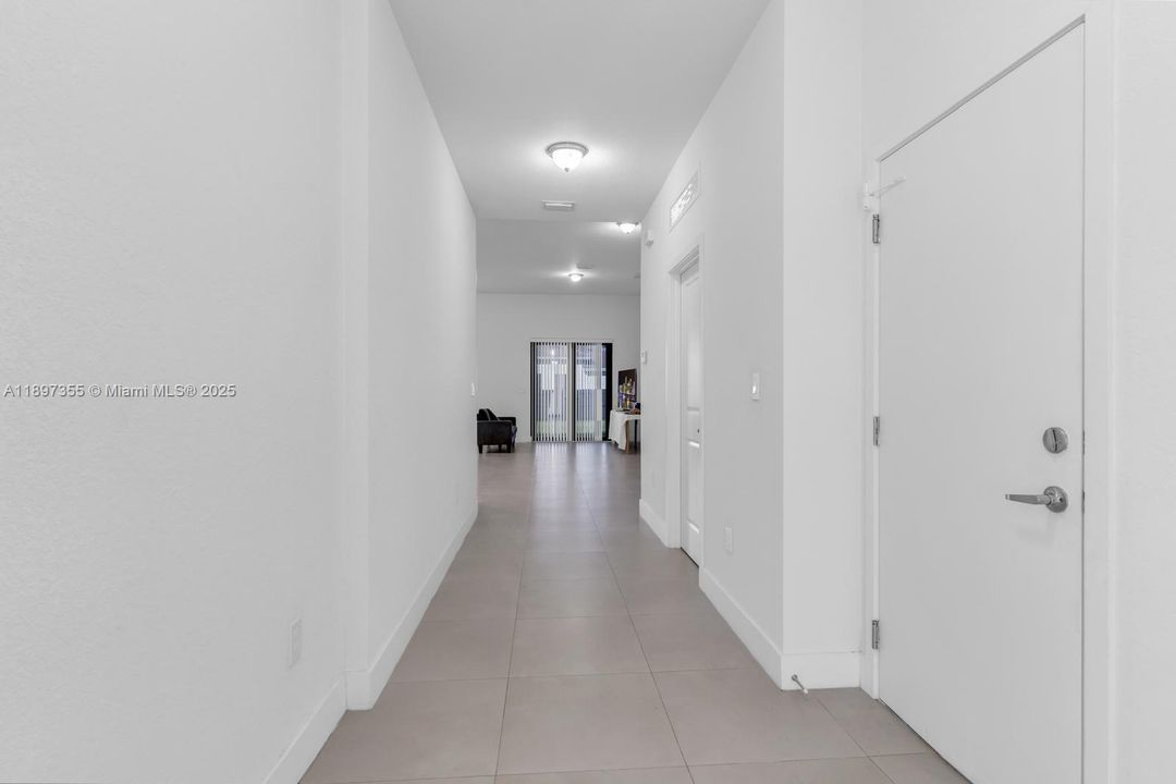 Active With Contract: $750,000 (4 beds, 3 baths, 2088 Square Feet)