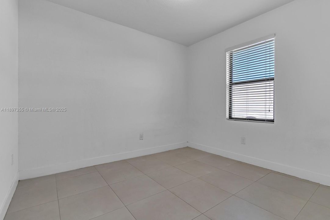 Active With Contract: $750,000 (4 beds, 3 baths, 2088 Square Feet)