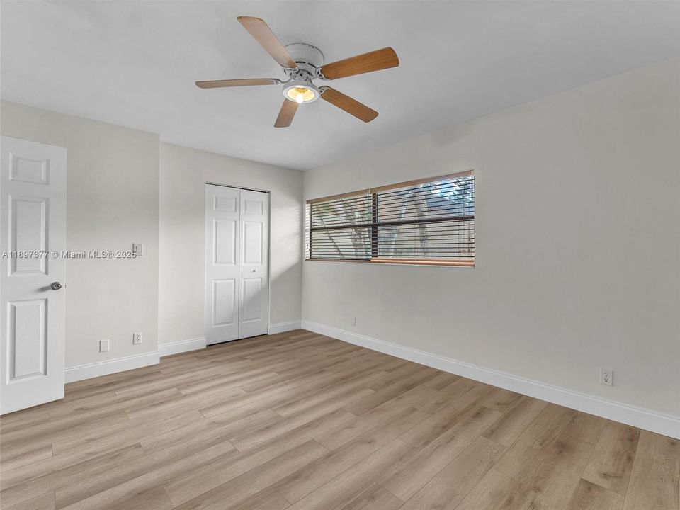 For Sale: $378,999 (3 beds, 2 baths, 1547 Square Feet)