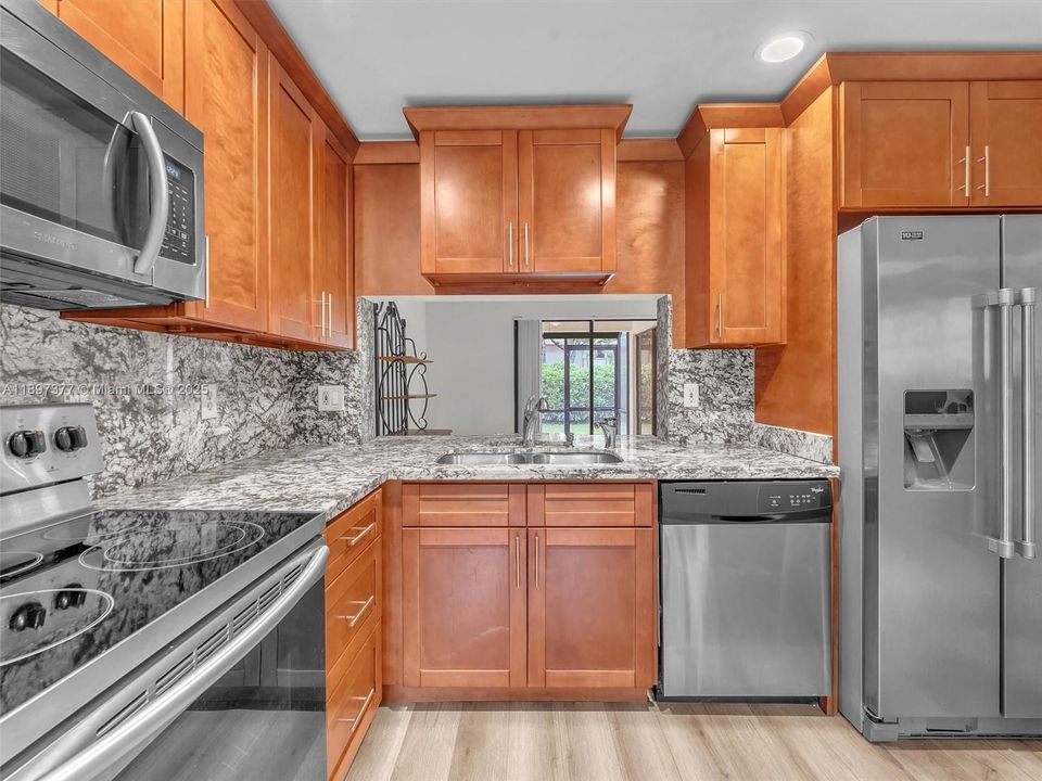 For Sale: $378,999 (3 beds, 2 baths, 1547 Square Feet)