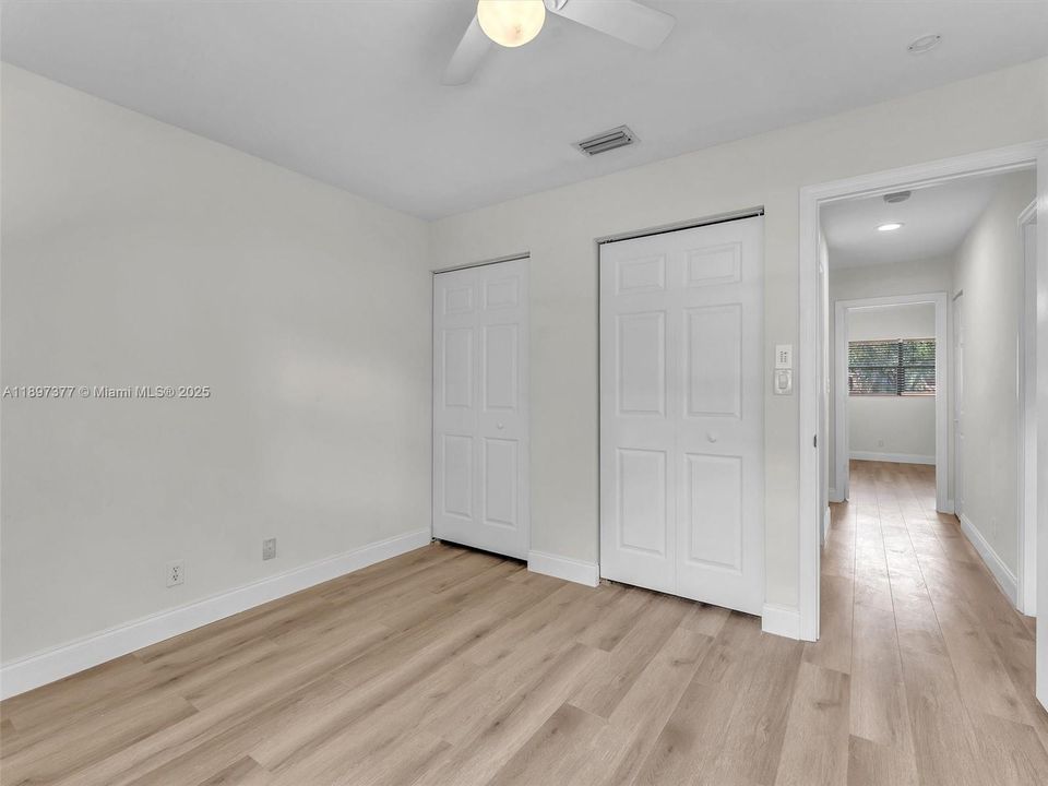 For Sale: $378,999 (3 beds, 2 baths, 1547 Square Feet)