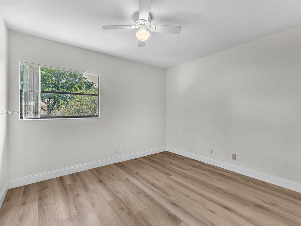 For Sale: $378,999 (3 beds, 2 baths, 1547 Square Feet)