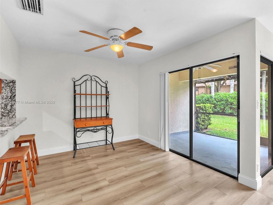 For Sale: $378,999 (3 beds, 2 baths, 1547 Square Feet)