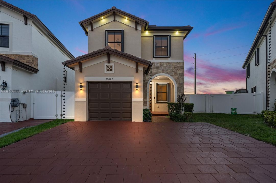 Active With Contract: $795,000 (4 beds, 2 baths, 2012 Square Feet)