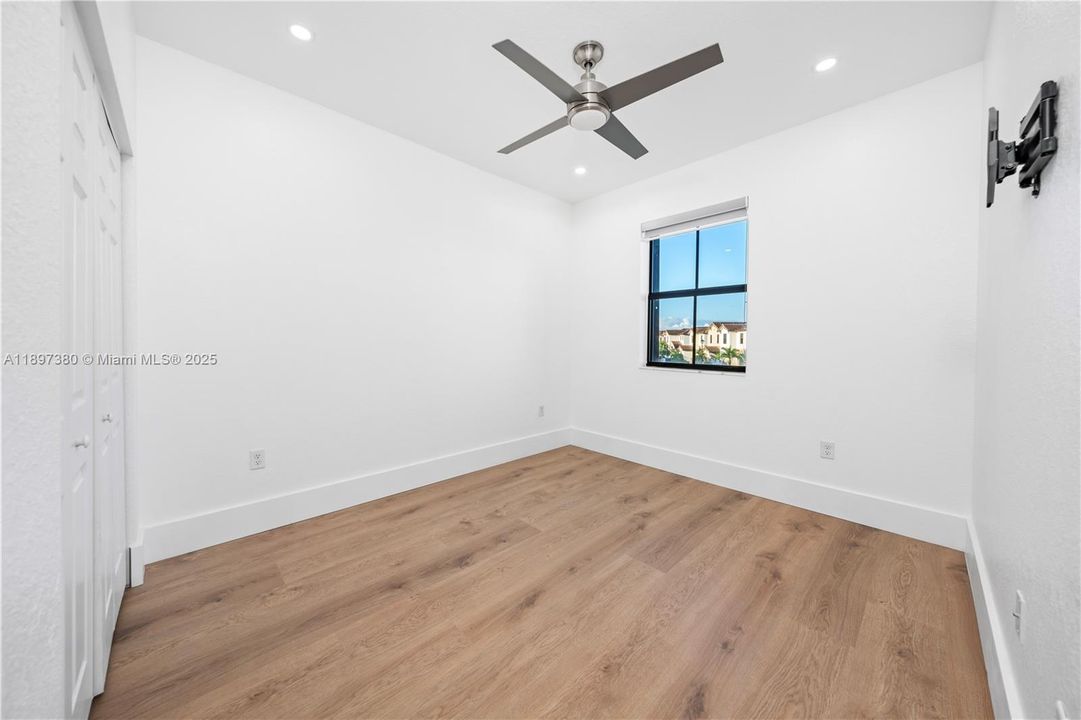 Active With Contract: $795,000 (4 beds, 2 baths, 2012 Square Feet)