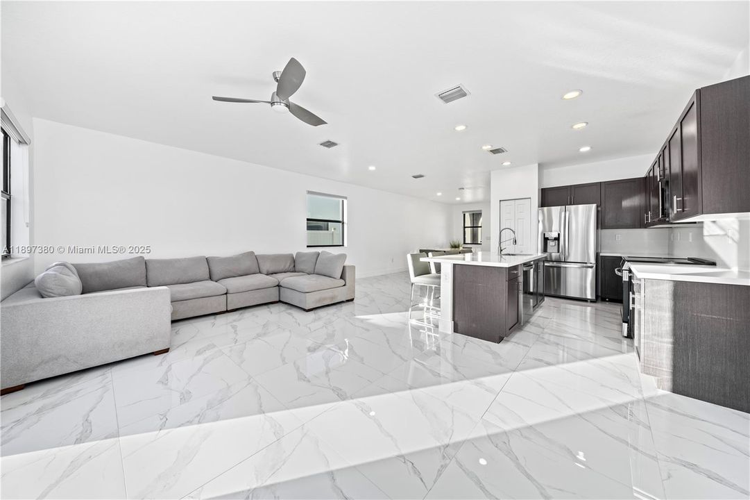 Active With Contract: $795,000 (4 beds, 2 baths, 2012 Square Feet)