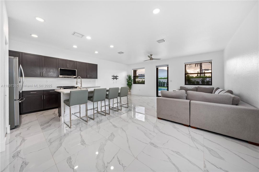 Active With Contract: $795,000 (4 beds, 2 baths, 2012 Square Feet)