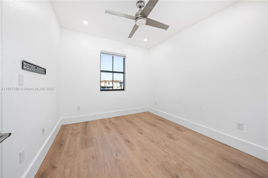 Active With Contract: $795,000 (4 beds, 2 baths, 2012 Square Feet)