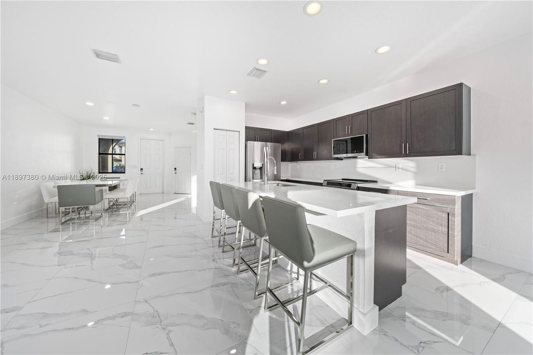 Active With Contract: $795,000 (4 beds, 2 baths, 2012 Square Feet)