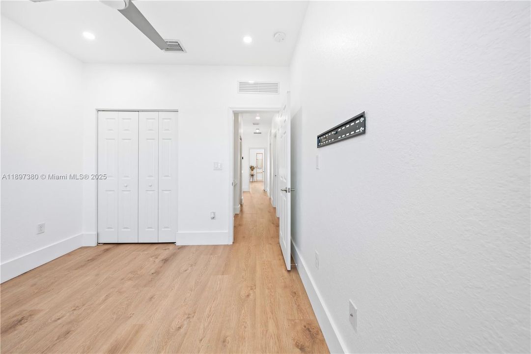 Active With Contract: $795,000 (4 beds, 2 baths, 2012 Square Feet)