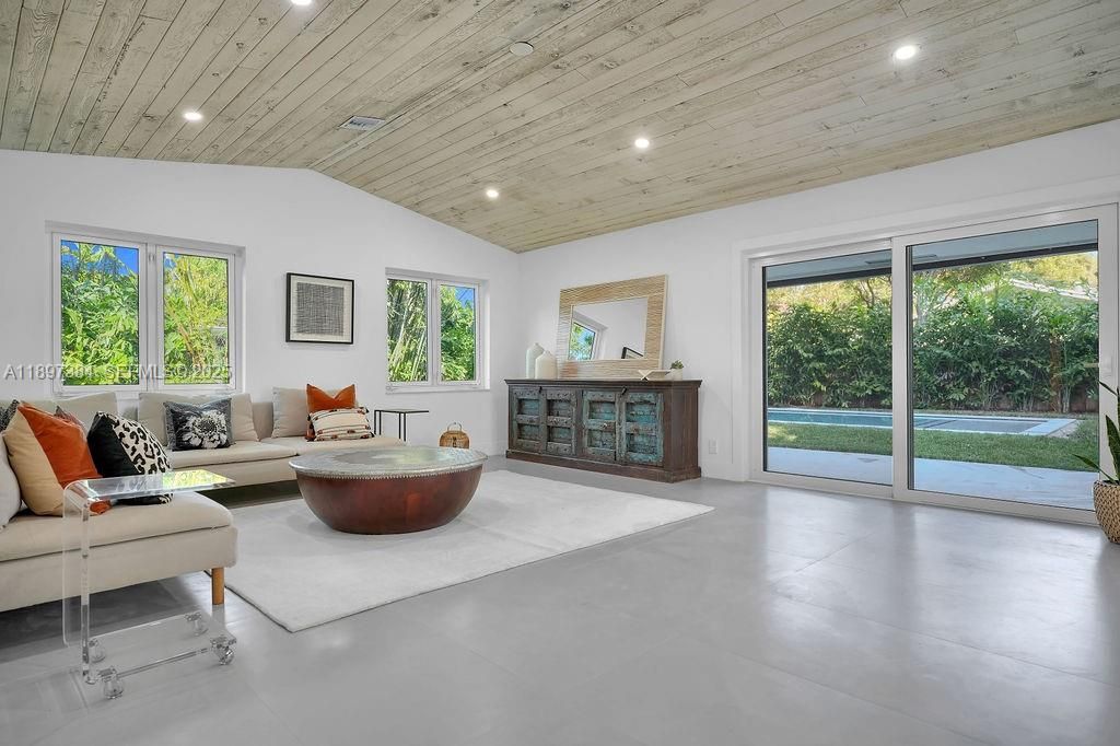 For Sale: $1,420,000 (4 beds, 3 baths, 2240 Square Feet)