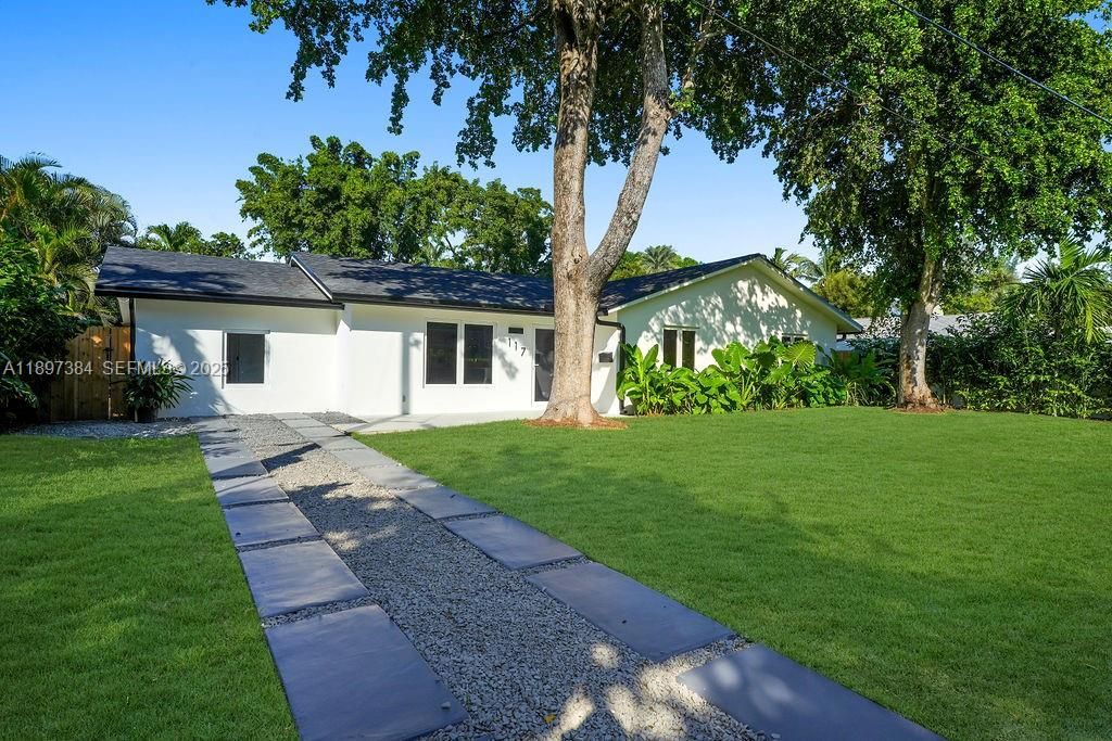 For Sale: $1,420,000 (4 beds, 3 baths, 2240 Square Feet)