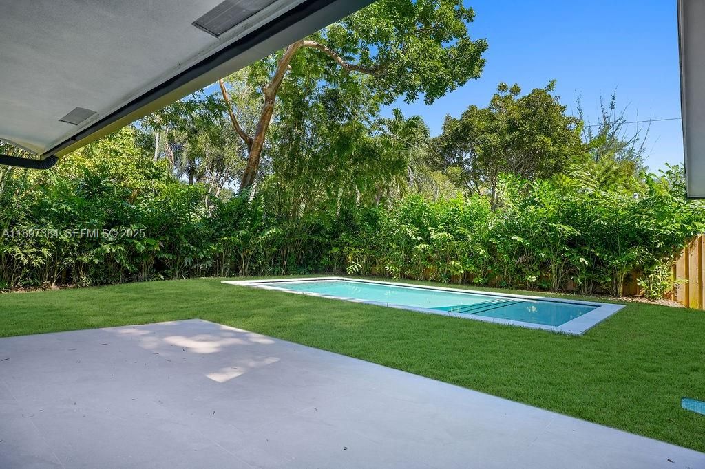 For Sale: $1,420,000 (4 beds, 3 baths, 2240 Square Feet)