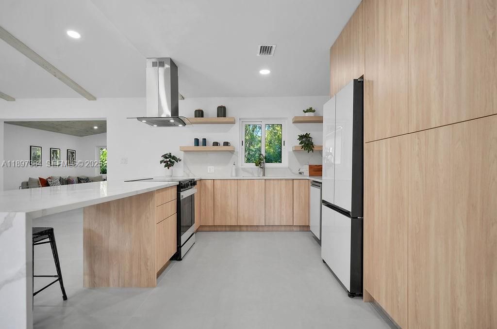 For Sale: $1,420,000 (4 beds, 3 baths, 2240 Square Feet)