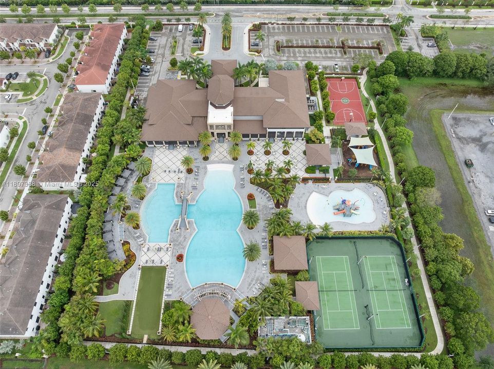 На продажу: $345,000 (1 спален, 2 ванн, 989 Квадратных фут)