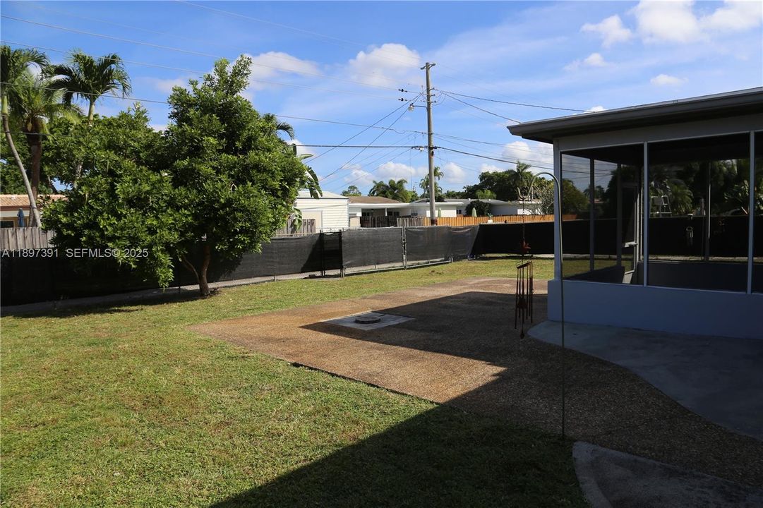 For Sale: $599,000 (3 beds, 2 baths, 1694 Square Feet)