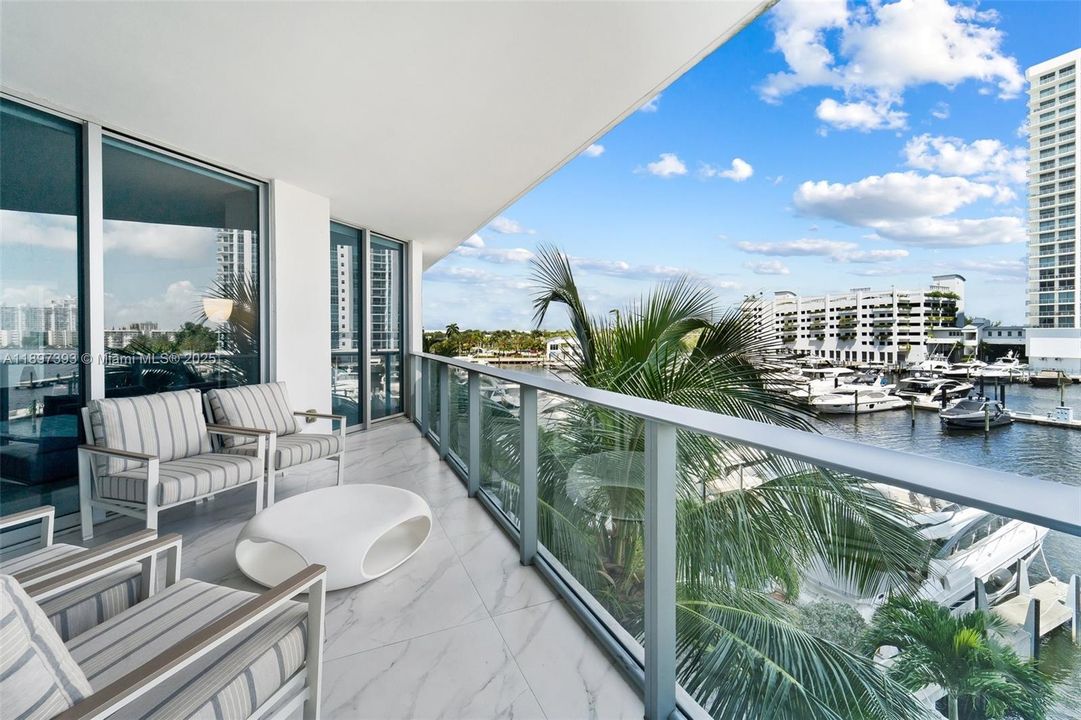 最近租的: $6,300 (2 贝兹, 2 浴室, 1675 平方英尺)