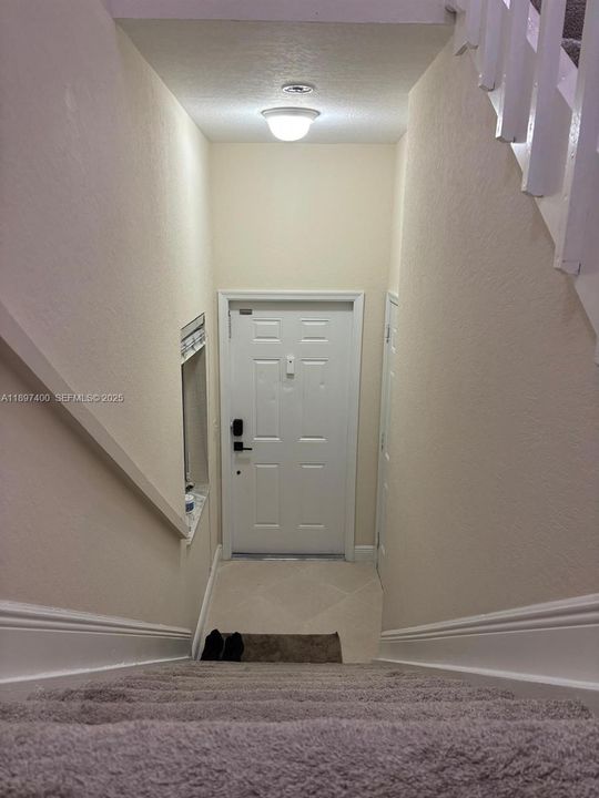 Active With Contract: $2,650 (3 beds, 2 baths, 1103 Square Feet)